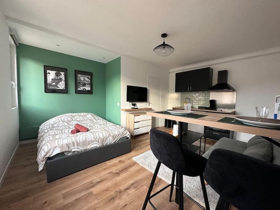 Appartement Proche Paris Et Metro - Parking Prive Мезонз-Альфор Екстер'єр фото